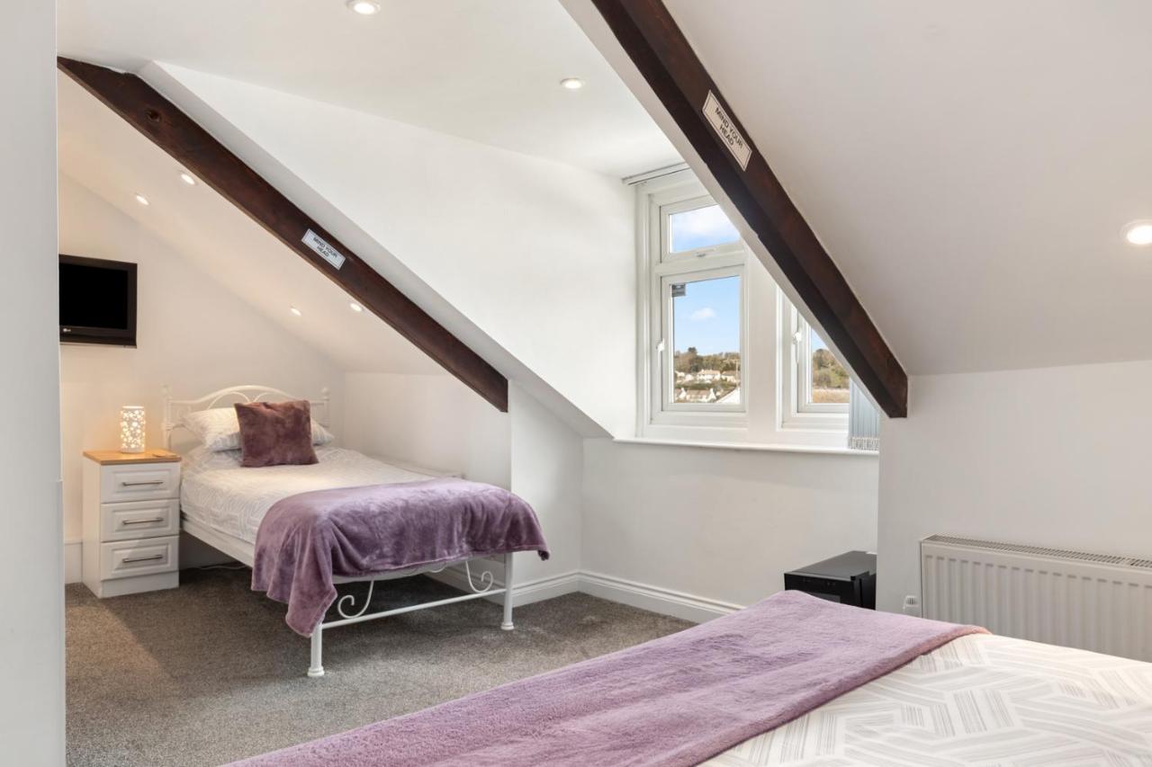 Coach Guest House Тенби Екстериор снимка
