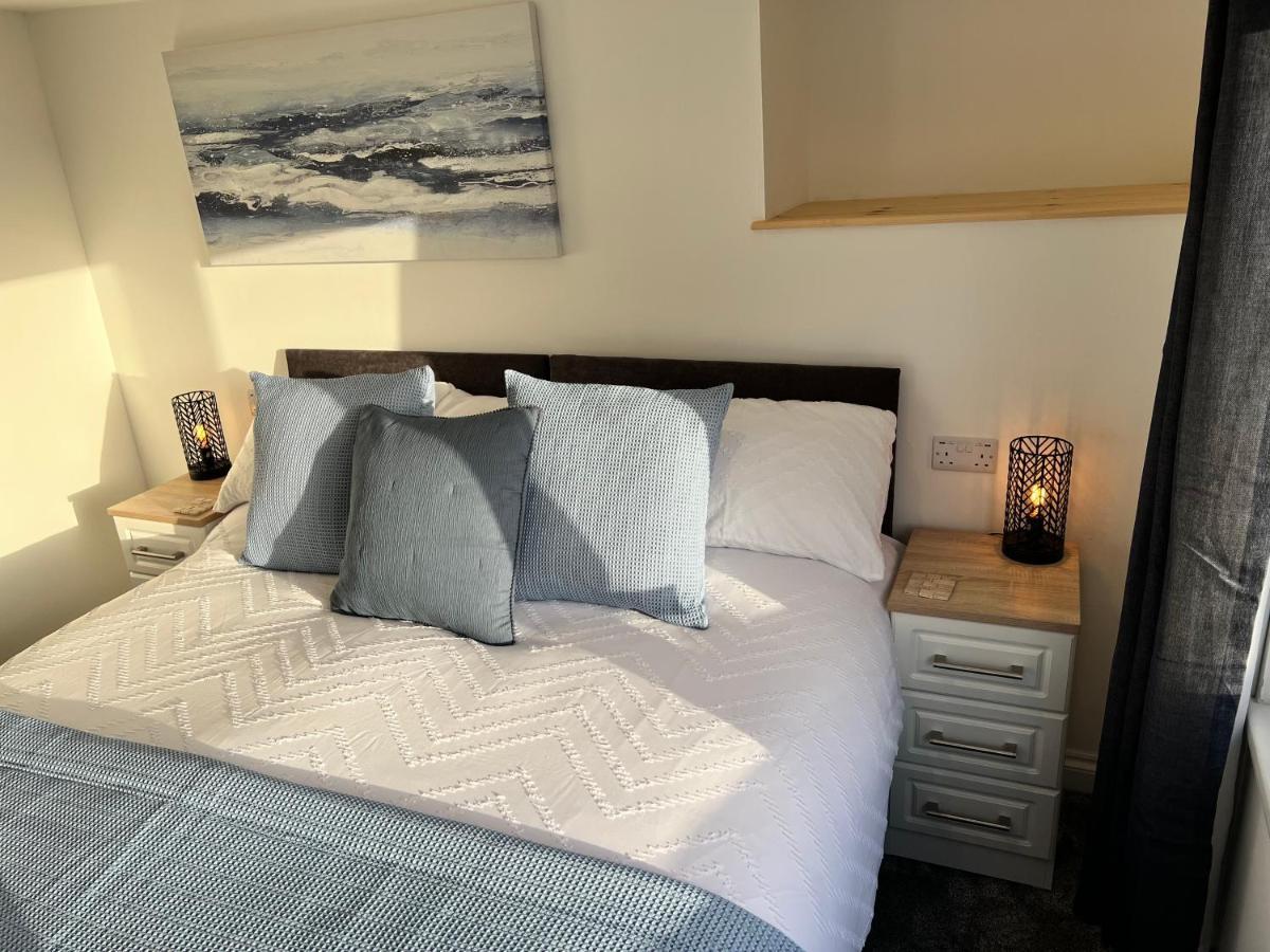 Coach Guest House Тенби Екстериор снимка