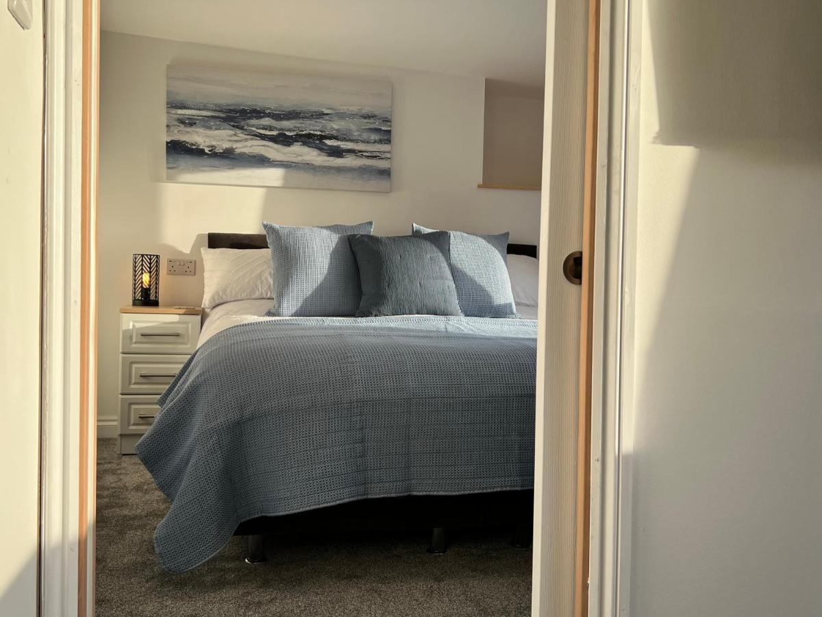 Coach Guest House Тенби Екстериор снимка