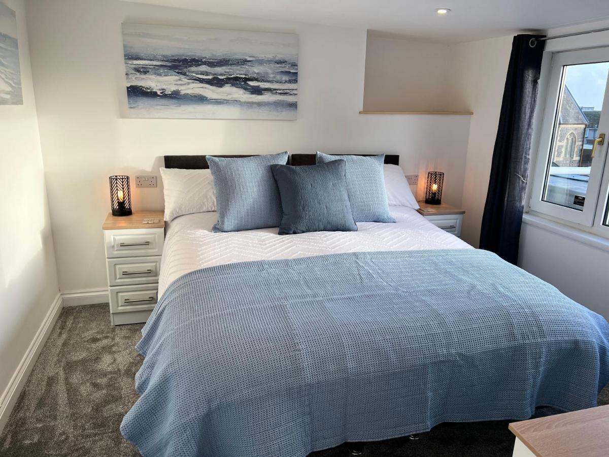 Coach Guest House Тенби Екстериор снимка