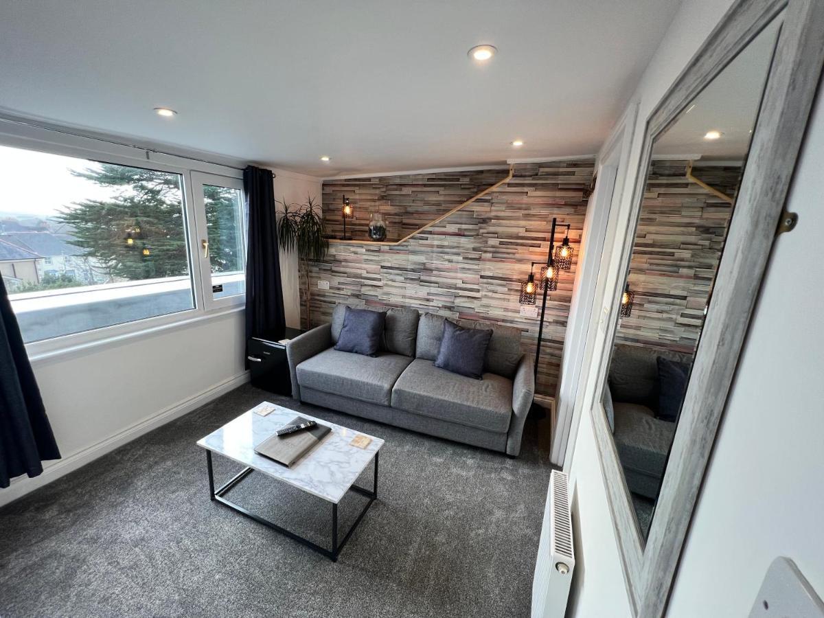 Coach Guest House Тенби Екстериор снимка